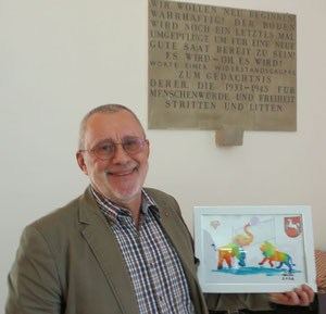 Dieter Münzebrock mit dem DANKE-Bild