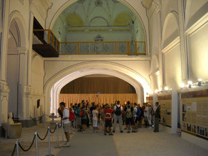 INTERIOR DE LA IGLESIA