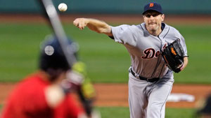 Max Scherzer lanciatore vincente dei Tigers contro i Red Sox per 1-0 (AP Photo/Charles Krupa)