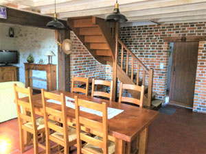 Salle à manger: vue sur salon
