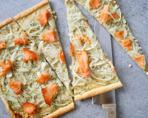 Räucherlachs-Zwiebel-Tarte