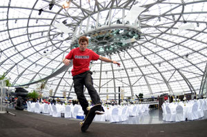No-Hand 50/50, Guenter Mokulys, Red Bull Hanger 7.