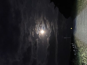 スーパームーン