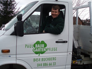 Paul Baur Gartenpflege unterwegs