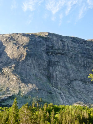 Die Route "Mot Sola" Nissedal, Tradclimbing