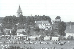 Das erste Schützenfest - mitten im Dorf