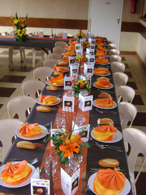 Avenay - repas des ainés 2013 - la salle