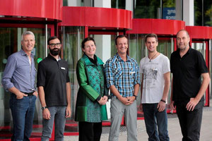 Im Bild von Links: Pete Mijnssen (Herausgeber und Chefredakteur Velojournal), Felix Böhlken (Redakteur RoadBIKE), Claudia Maiwald (Bundesgeschäftsführerin des Ökologischen Verkehrsclubs VCD), Bernd-Uw