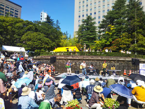 勾当台公園 滝の前ステージ