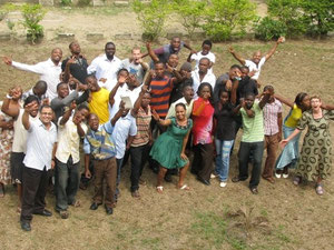 January DTS posing in the courtyard