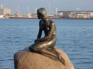 デンマークの人魚姫と風力タービン