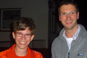 Jonas Weinrich mit Fluglehrer Karsten Hofmann