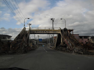 鹿折歩道橋