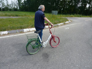 Carlo et son beau vélo