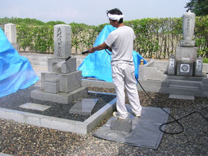 高圧洗浄作業の写真