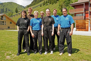 Gruppenbild der Thuner Teilnehmer