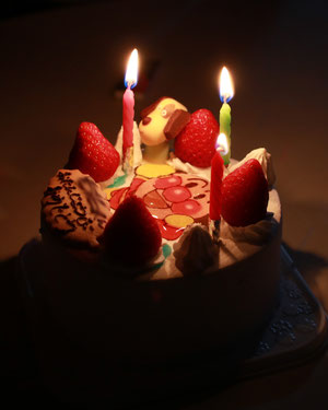 「菓子工房くるみ」さんのアンパンマンバージョンのお誕生日ケーキ