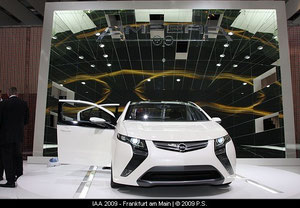 Elektroauto Opel Ampera auf der IAA
