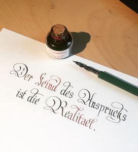 "Der Feind des Anspruchs" in Spitzfederfraktur 