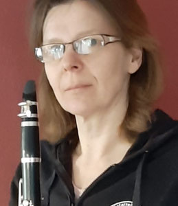 Anja---Klarinette/Getränkewart Stapel