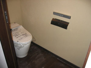 トイレ リモコンをご覧ください。スティック型です。