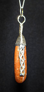 Ein zarte Schmuckstein - nat. Grösse 3,5 cm.