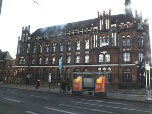 Logenstraße, altes Fabrikgebäude (heute: Büros mit Leerstand)