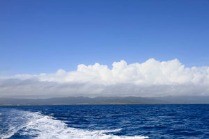青い空と海と西表島