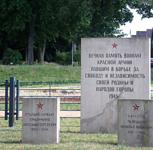 sowjetisches ehrenmal, zehdenick, foto 1