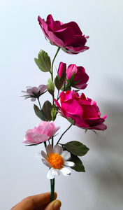 Fleurs en papier Cartonnée, ©Maria Salvador