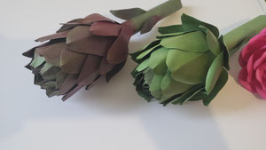 sculpture artichaut en papier cartonné 
