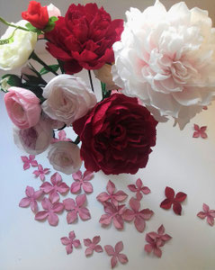 Bouquet artisan. Créations en papier Maria'S décoration à Paris 