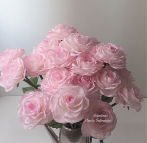 bouquet de fleurs en papier, tonalité roses pastel et fuchsia 