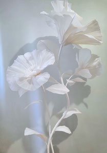 Sculpture floral en papier géante décor Paris 