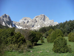 A droite Corona del Mallo 2535 m