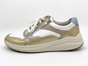 Solidus model nr 34 - € 200.00  H-wijdte (uitneembaar voetbed)