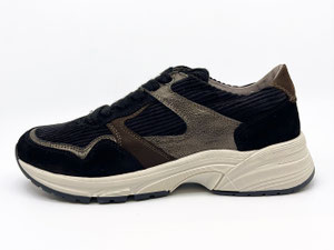 DL Sport model nr 07 - € 189.00 (uitneembaar voetbed)