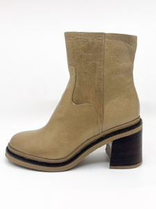 Softwaves model nr 06 - € 220.00