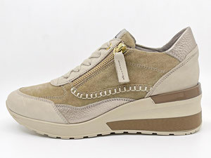 DL Sport model nr 02 - € 199.00 (uitneembaar voetbed)