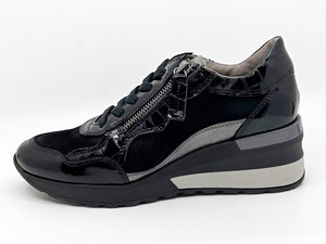 DL Sport model nr 24 - € 199.00