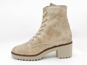 DL Sport model nr 17 - € 213.00 (uitneembaar voetbed)