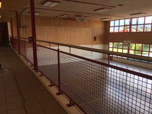 Geländer: Mehrzweckhalle Aegerten
