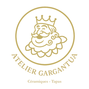 Logo Atelier Gargantua doré avec personnage couronné, projet fictif.