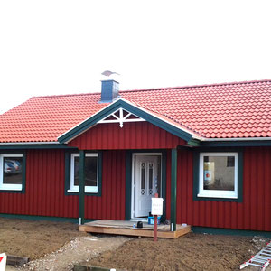 Modell Älmhult 100 Referenzobjekt überdachter Eingang