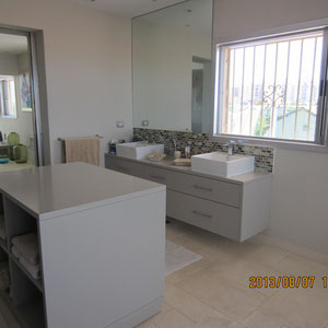 Parents shower bathroom