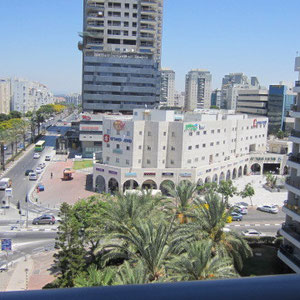 Vue centre d'achat près du seamall