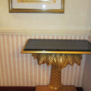 Table d'appoint en bois de palmier