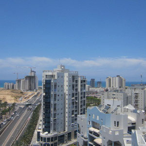 Vue sur la CITY et la mer