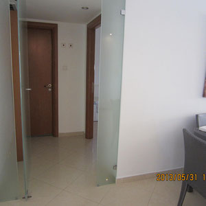 Vers les chambres