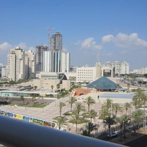 Center view